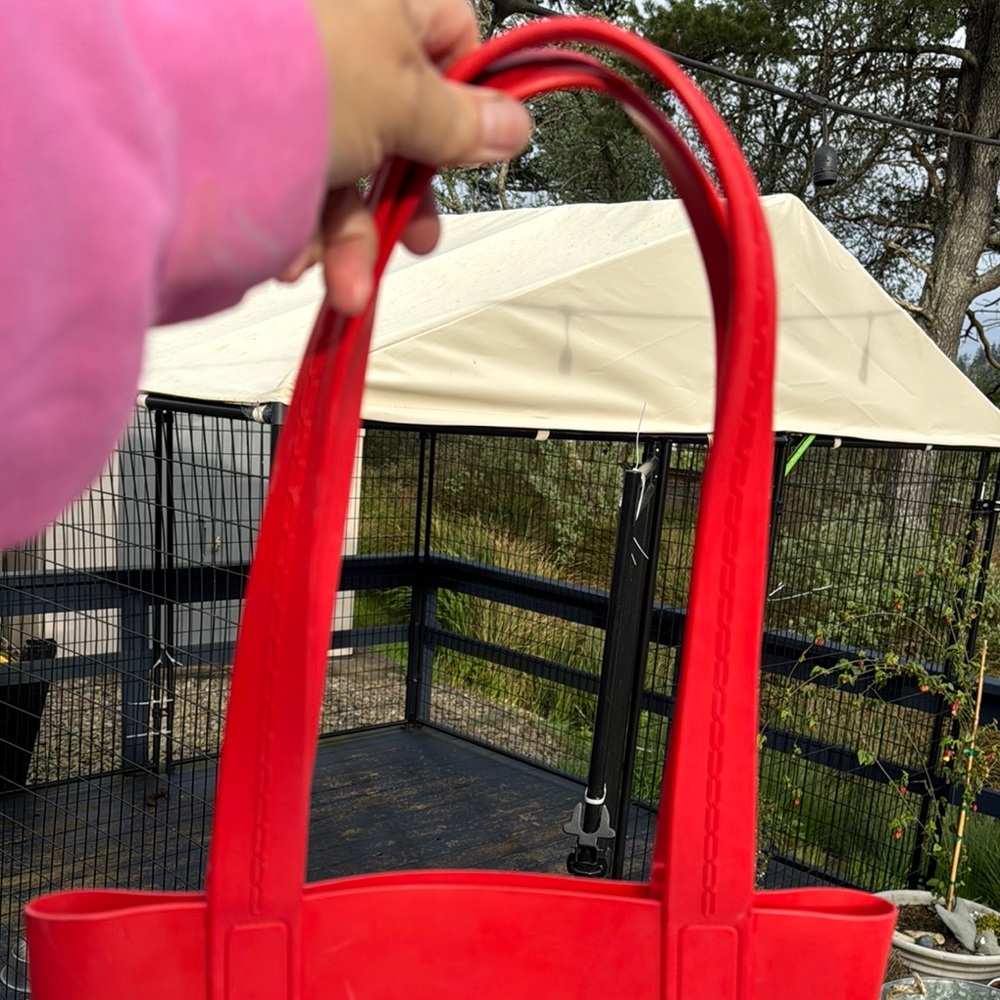 Hunter Red Tote Bag Rubber tote - Picture 5 of 8